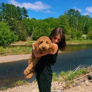 Meet your Posher, Abbey